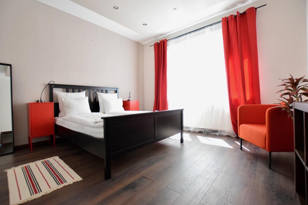 Апартаменти Standard By Hi5 - Close To Buda Castle *